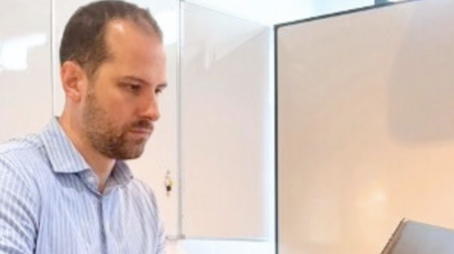 Thomas – Chef des ventes chez Axilis Solutions